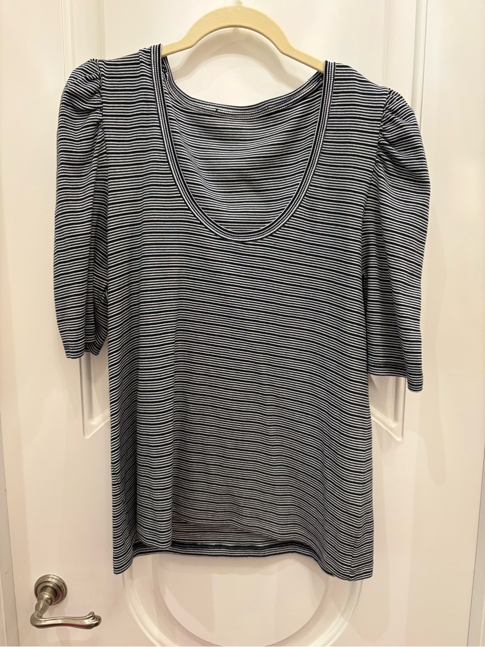 Veronica Beard Black & White Striped Puff-Sleeve Scoop Neck Top